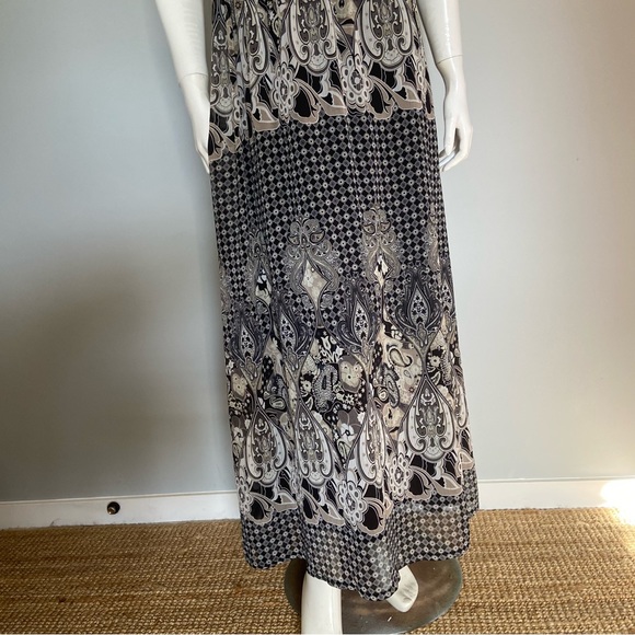 Caroline Morgan spaghetti strap maxi dress with brass beading details Size M - Picture 11 of 14